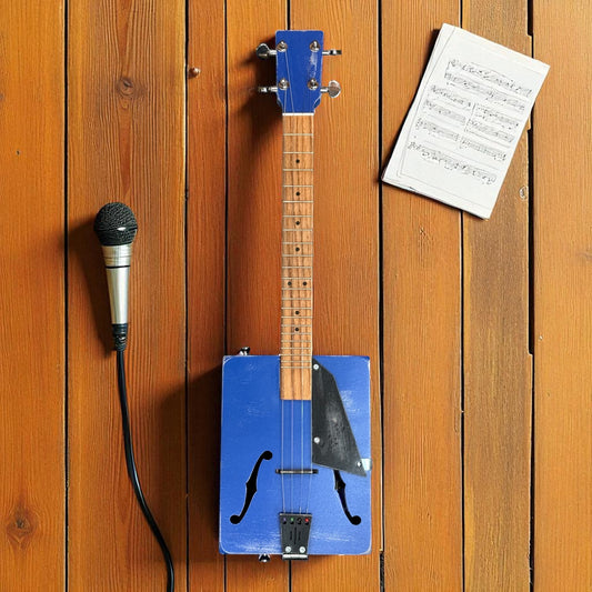 Cigar Box Guitar (blues style)