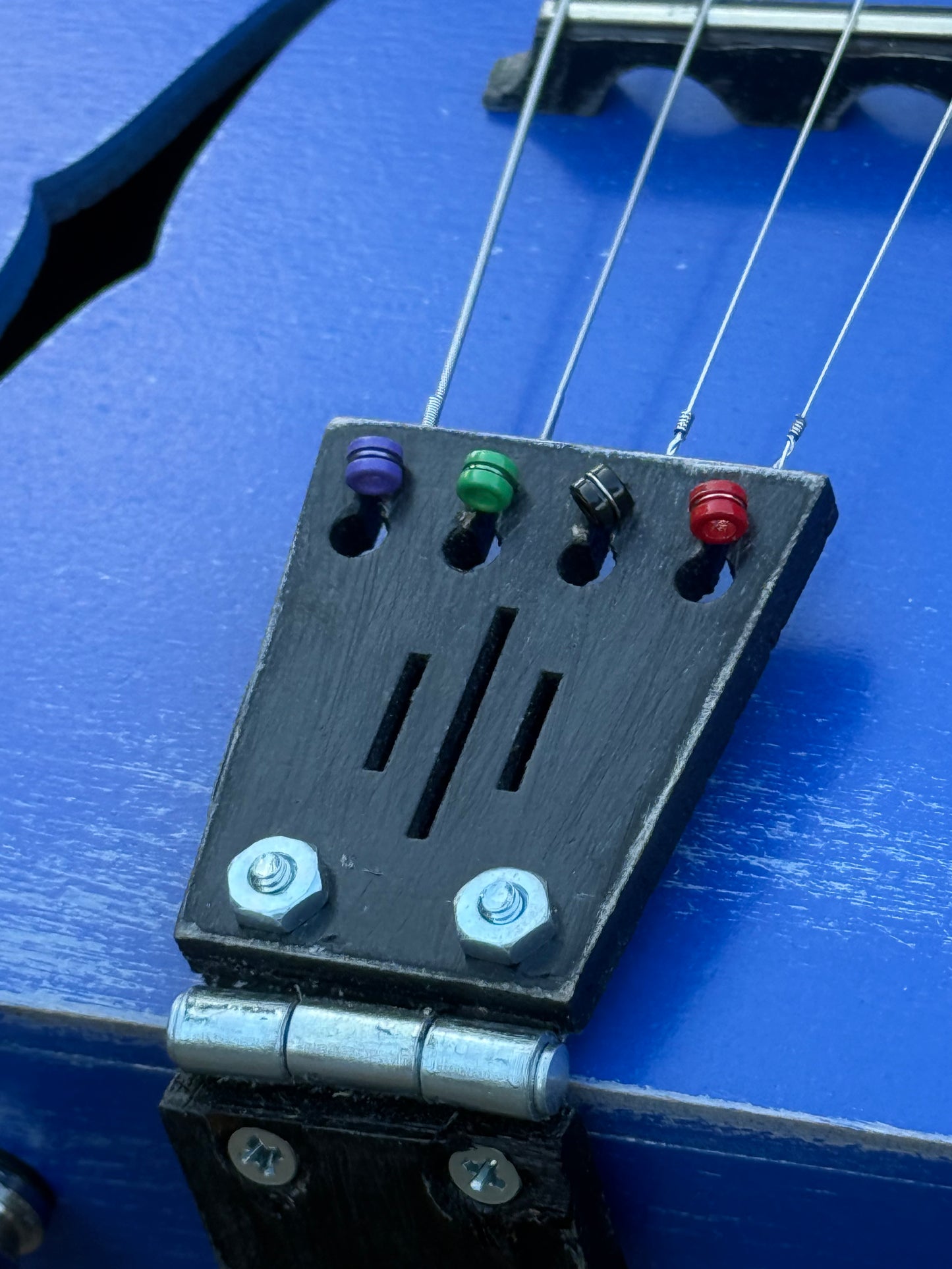 Cigar Box Guitar (blues style)