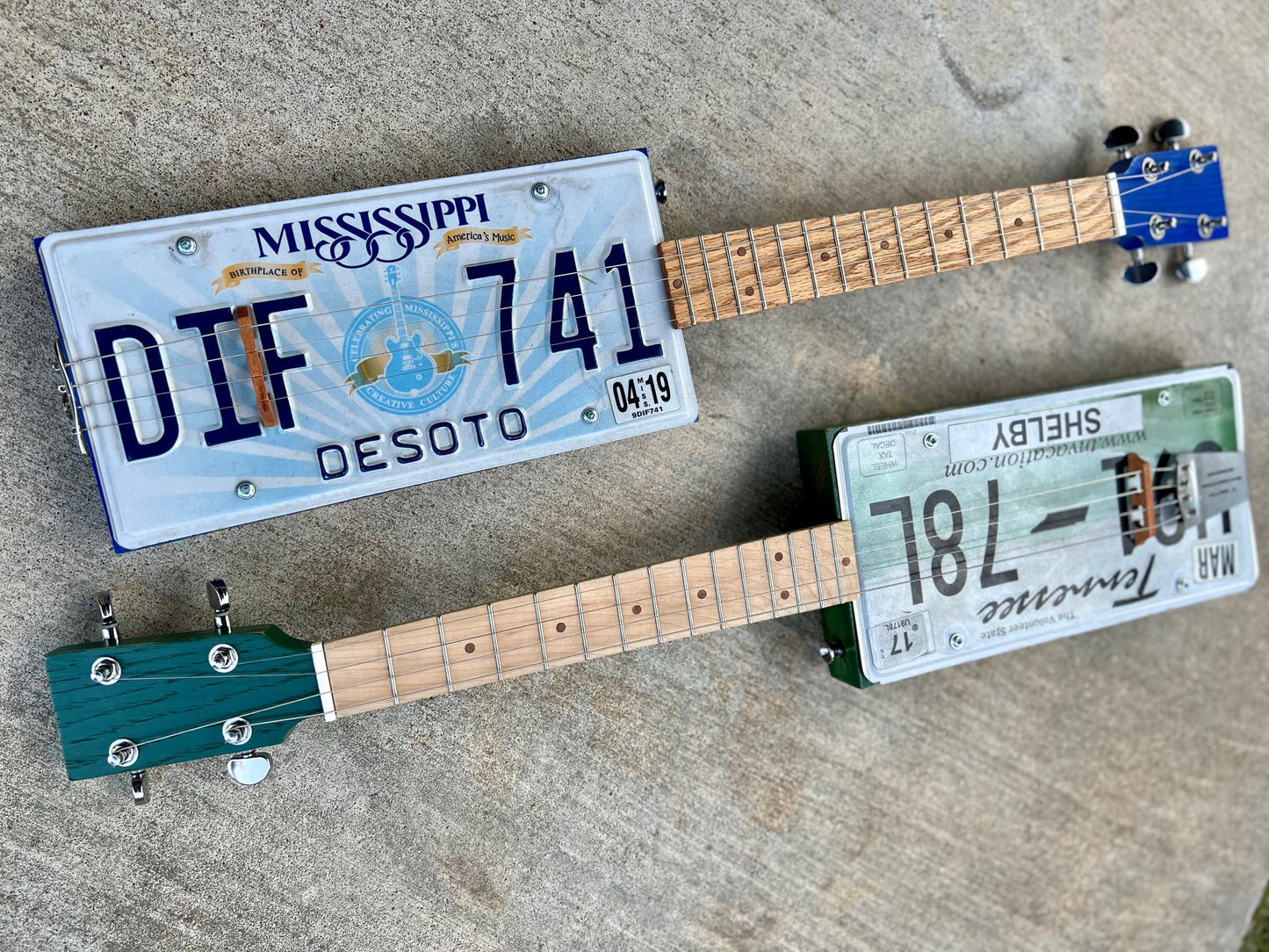 License Plate Resonator