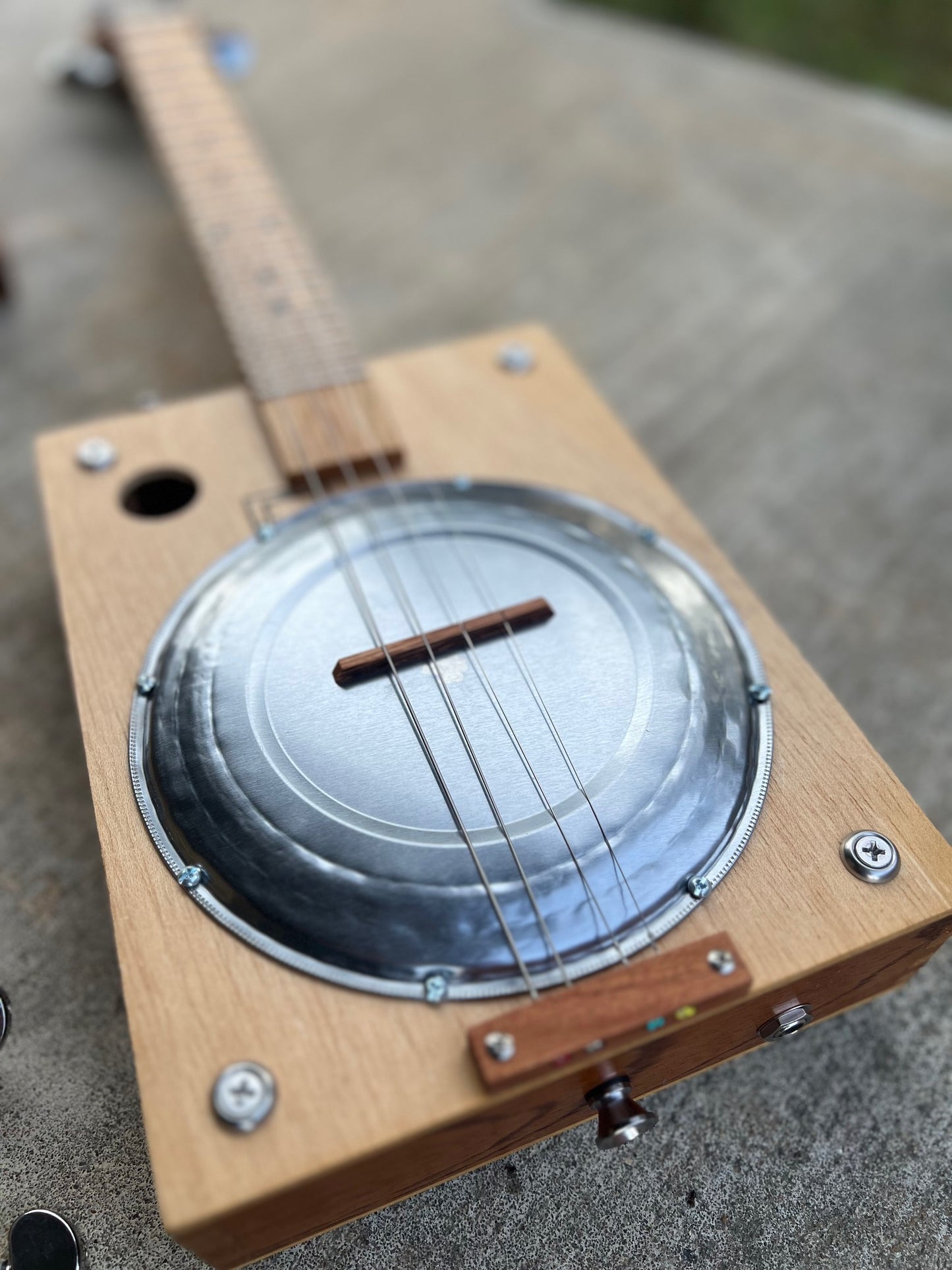 Cigar Box Resonator